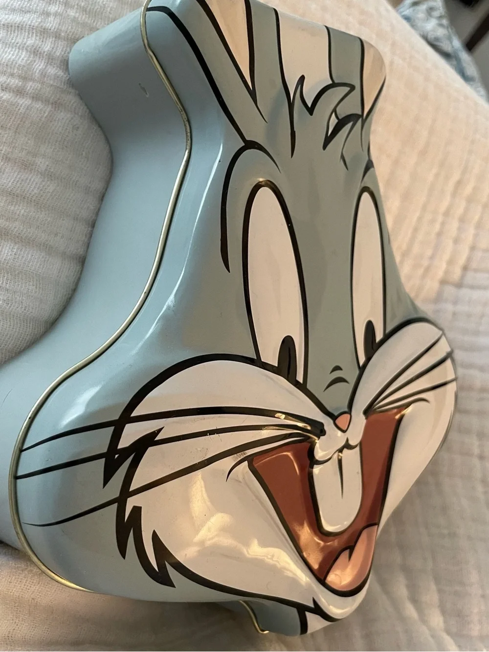 1998 Warner Bros. Bugs Bunny Head Shaped Tin